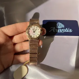 ساعت امگا کانسلیشن زنانه رزگلد صفحه سفید ایندکس نگین w-1744