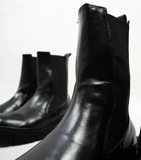 بوت مردانه چرمی مشکی ZARA