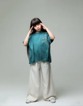 تیشرت شلوار لینن درخترانه طرح قاصدک رنگ کله غازی