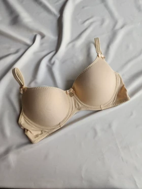 سوتین ابرنازک فنردار NBB کد :3532