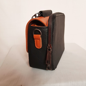 کیف مشکی قهوه ای