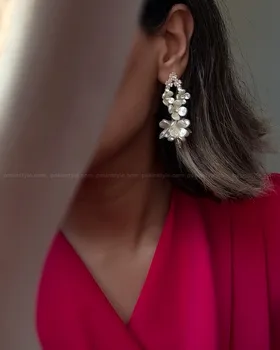 گوشواره گل سفید