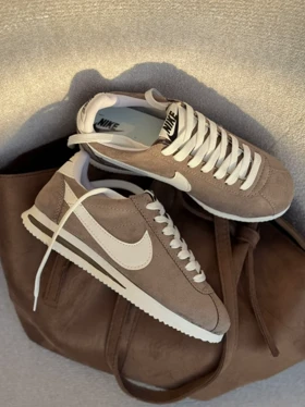 نایک کورتز 1953