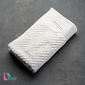 حوله حمامی MAESTA رنگ استخونی