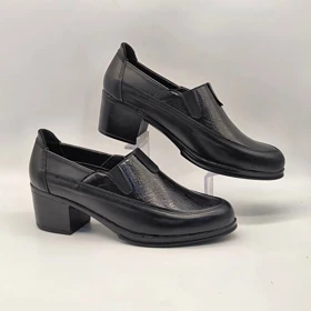 کفش پاشنه‌دار طبی راحتی