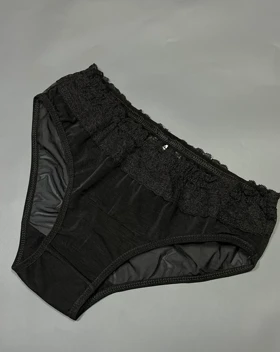 شورت دلوین پشت‌باز