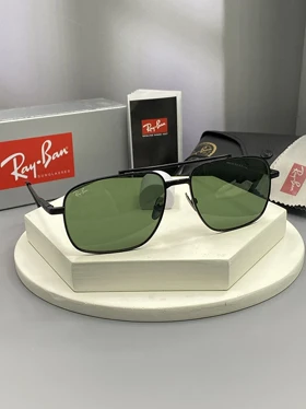 Ray-Ban RB8096 مدل جدید با عدسی سبز و فریم فلزی مشکی مات