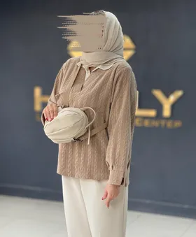 مانتو جلوبسته