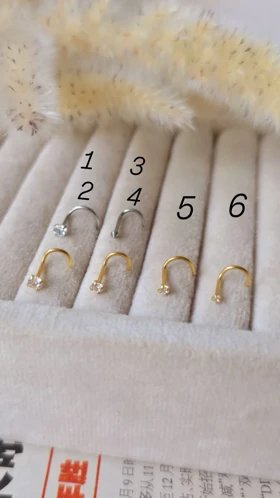 پیرسینگ بینی hc