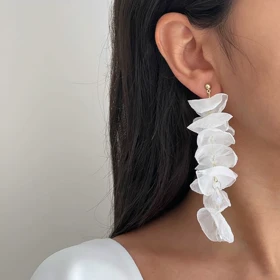 گوشواره پارچه‌ای