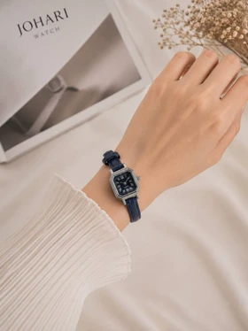 ساعت مچی زنانه مربع چرمی کد W460 (مشکی)