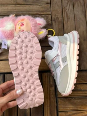 خرید کتانی بچه گانه تیک