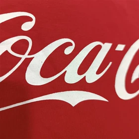 تیشرت نخ پنبه با طرح نوشابه کوکا کولا coca cola