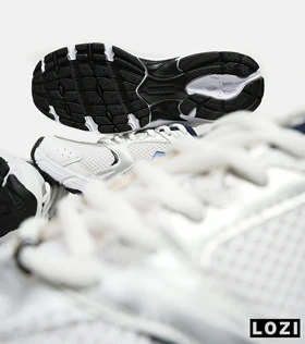 کفش کتانی مردانه و زنانه سفید نقره ای آبی NEW BALANCE 530