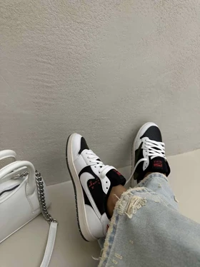 کتانی TRAVIS SCOTT