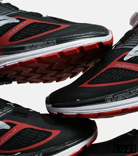 کفش بچه گانه مشکی قرمز SAUCONY