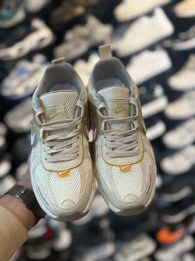 کتانی زنانه v2k کرم