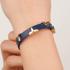 دستبند چرم استیل Louis vuitton رنگ سورمه ای