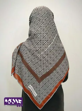 روسری نخی طرح ژیوانشی