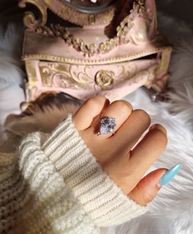 انگشتر جواهری لوکس