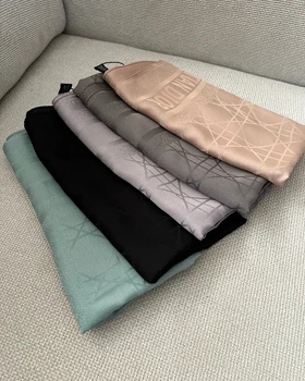 scarf 0220