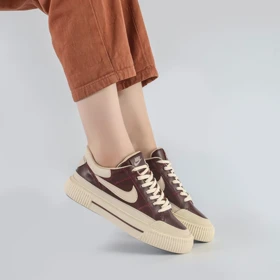 کفش و کتانی زنانه و دخترانه مدل نایک NIKE رنگ کرم زرشکی کد F102