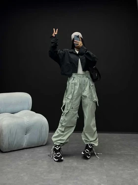شلوار کارگو BERSHKA