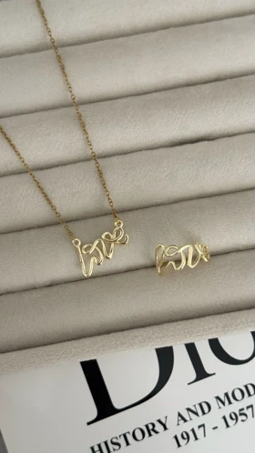 گردنبند و انگشتر Love طلایی