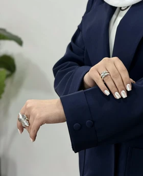 مانتو کتی آیسو به نگار