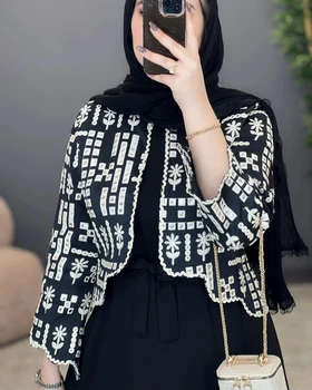 کت و سارافون سوزن‌دوزی
