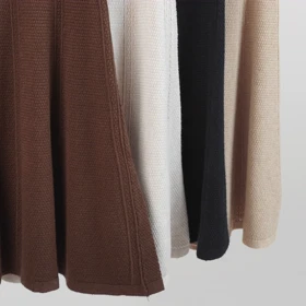 دامن کوتاه شقایق