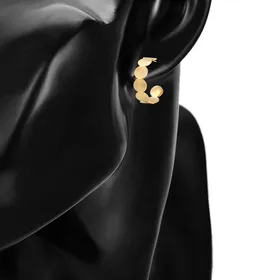 گوشواره حلقه‌ای بزرگ دخترانه