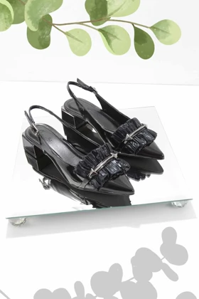 کفش پاشنه‌بلند کلاسیک زنانه bambi bambi