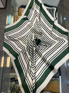 مینی اسکارف سبزخطی