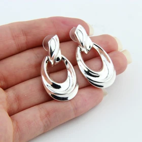 گوشواره حلقه‌ای مدل شیار دار