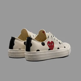 کانورس پلی خال‌خالی سفید ساق کوتاه Converse Cdg Play White Polka Dot Lowtop