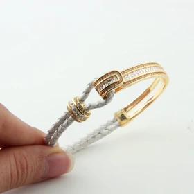 دستبند زنانه طرح بنگل بولگاری (سفید)