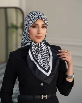 روسری ابریشم Michael Kors دور دست دوز (قواره 90) 30150