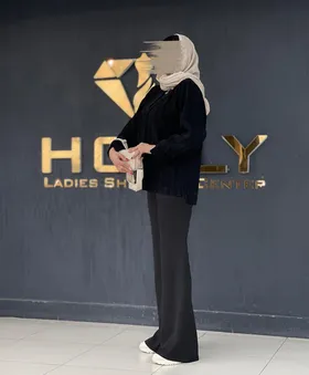 مانتو جلوبسته