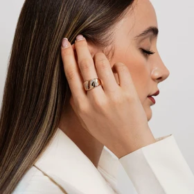 انگشتر نگین‌دار