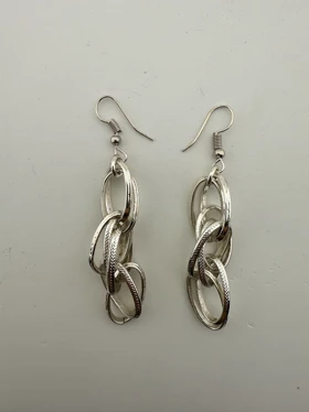 گوشواره آویز زنجیری طلایی