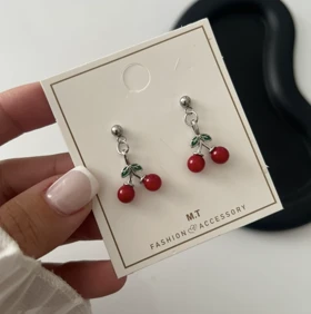 گوشواره گیلاس مینیمال