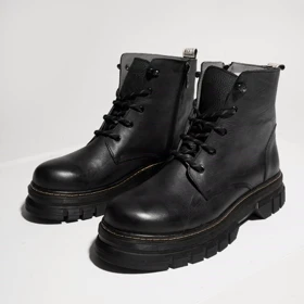 نیم بوت چرم مردانه مشکی مدل fabio