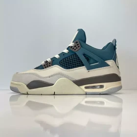 کتانی مردانه و زنانه نایک جردن Jordan 4 کیفیت مستر کرم سبز