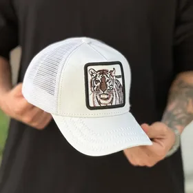 کلاه گورین tiger سفید