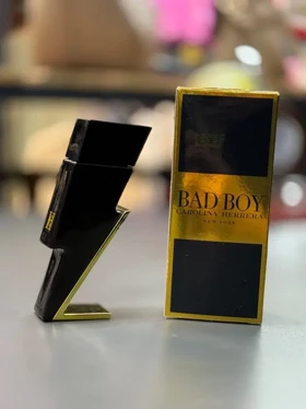 عطرمردانه کارولینا هررا مدل Bad Boy، حجم30 میلی لیتر