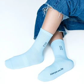 جوراب آبی آسمانی زیگ zig مدل Follow کد 467