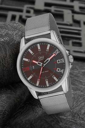 ساعت qandq qandq