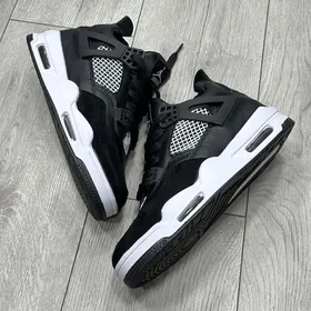 کفش و کتانی مردانه رنگ مشکی مدل NIKE AIR JORDAN 4 جردن ایر
