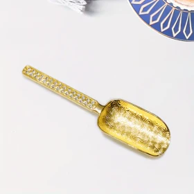 پیمانه قهوه و چای نگین‌دار در دو رنگ